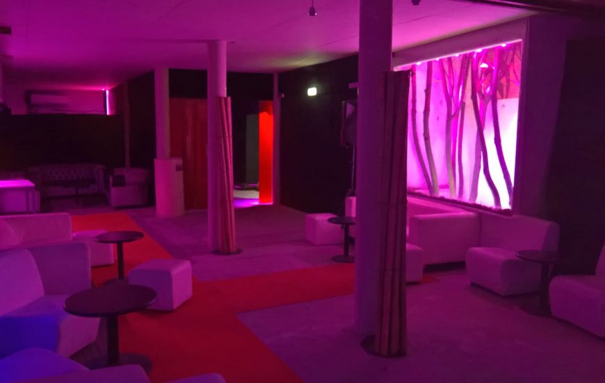 Black Hole Milano | Discoteche e night club a Milano per feste e musica dal vivo | immagine Sala Alberelli
