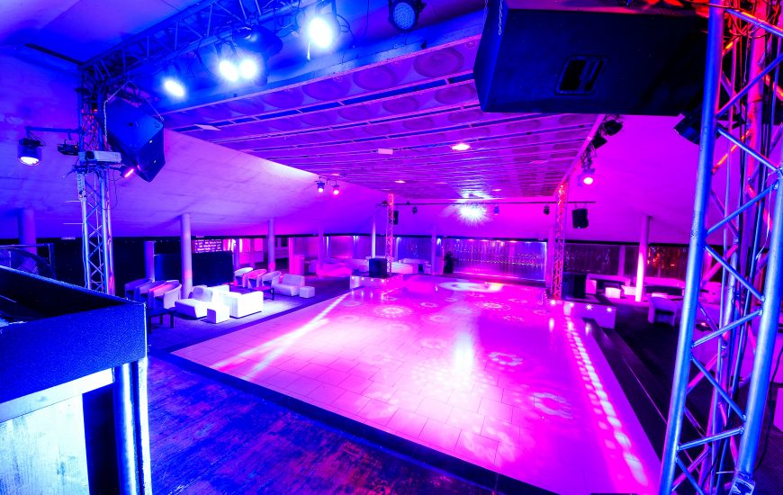 Black Hole Milano | Discoteche e night club a Milano per feste e musica dal vivo | immagine Sala Colonne