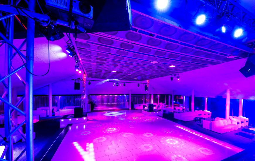 Black Hole Milano | Discoteche e night club a Milano per feste e musica dal vivo | immagine Sala Colonne