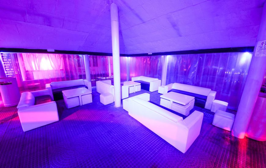 Black Hole Milano | Discoteche e night club a Milano per feste e musica dal vivo | immagine Sala Colonne