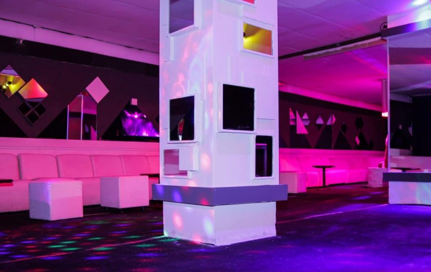 Black Hole Milano | Discoteche e night club a Milano per feste e musica dal vivo | immagine Sala Albero